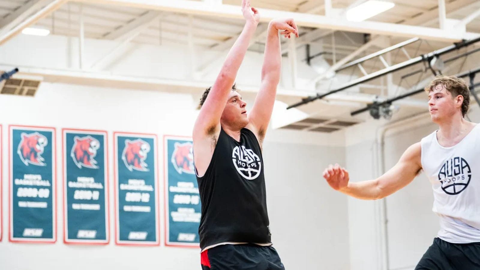 Alex Coppa Commits to Park University Men's Basketball