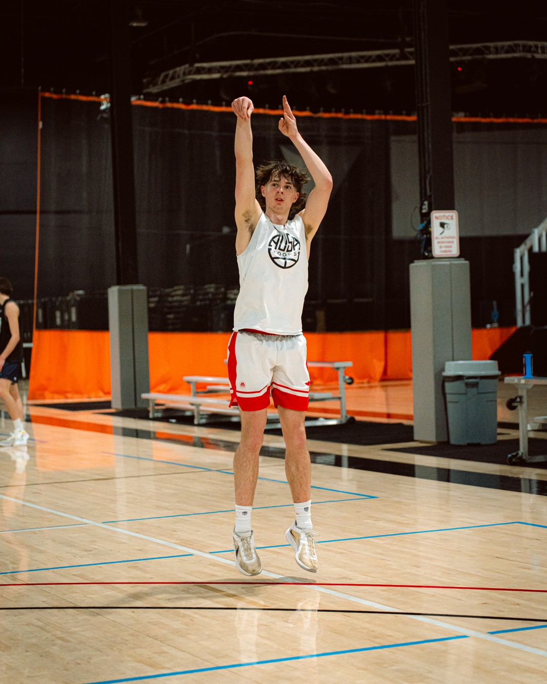 Thomas Lea Commits to University of Mary Men's Basketball — graphic